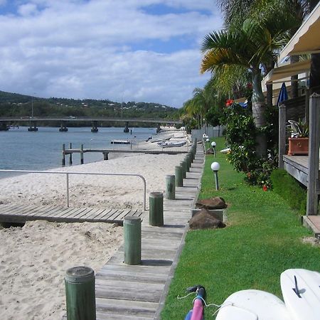 Skippers Cove Waterfront Resort Noosaville Bagian luar foto