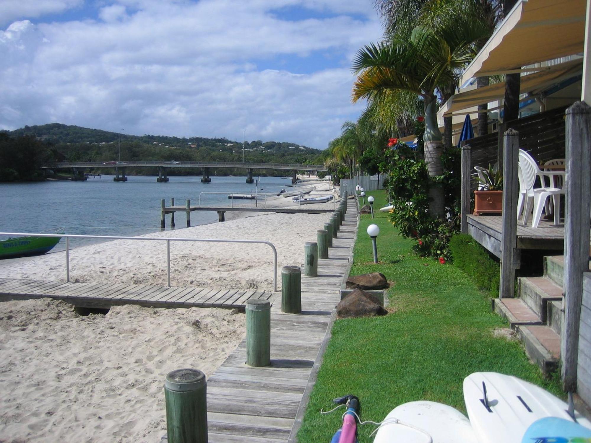 Skippers Cove Waterfront Resort Noosaville Bagian luar foto