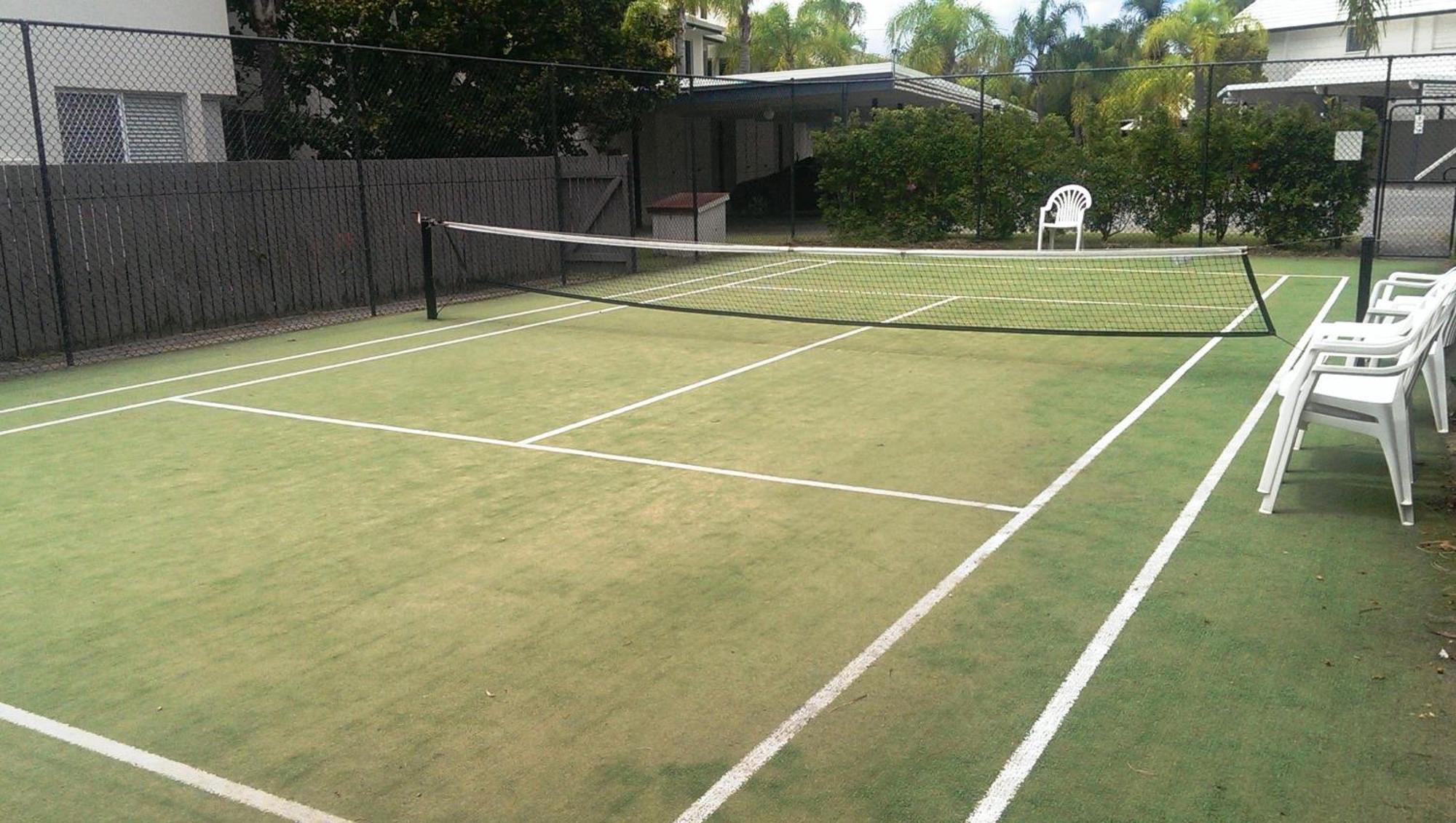 Skippers Cove Waterfront Resort Noosaville Bagian luar foto