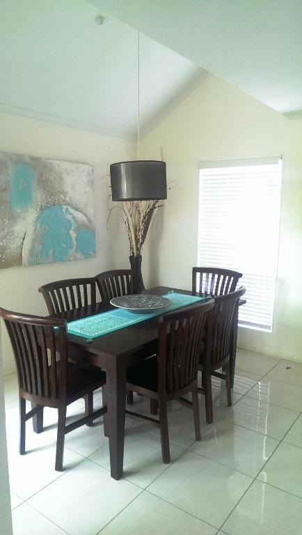 Skippers Cove Waterfront Resort Noosaville Bagian luar foto