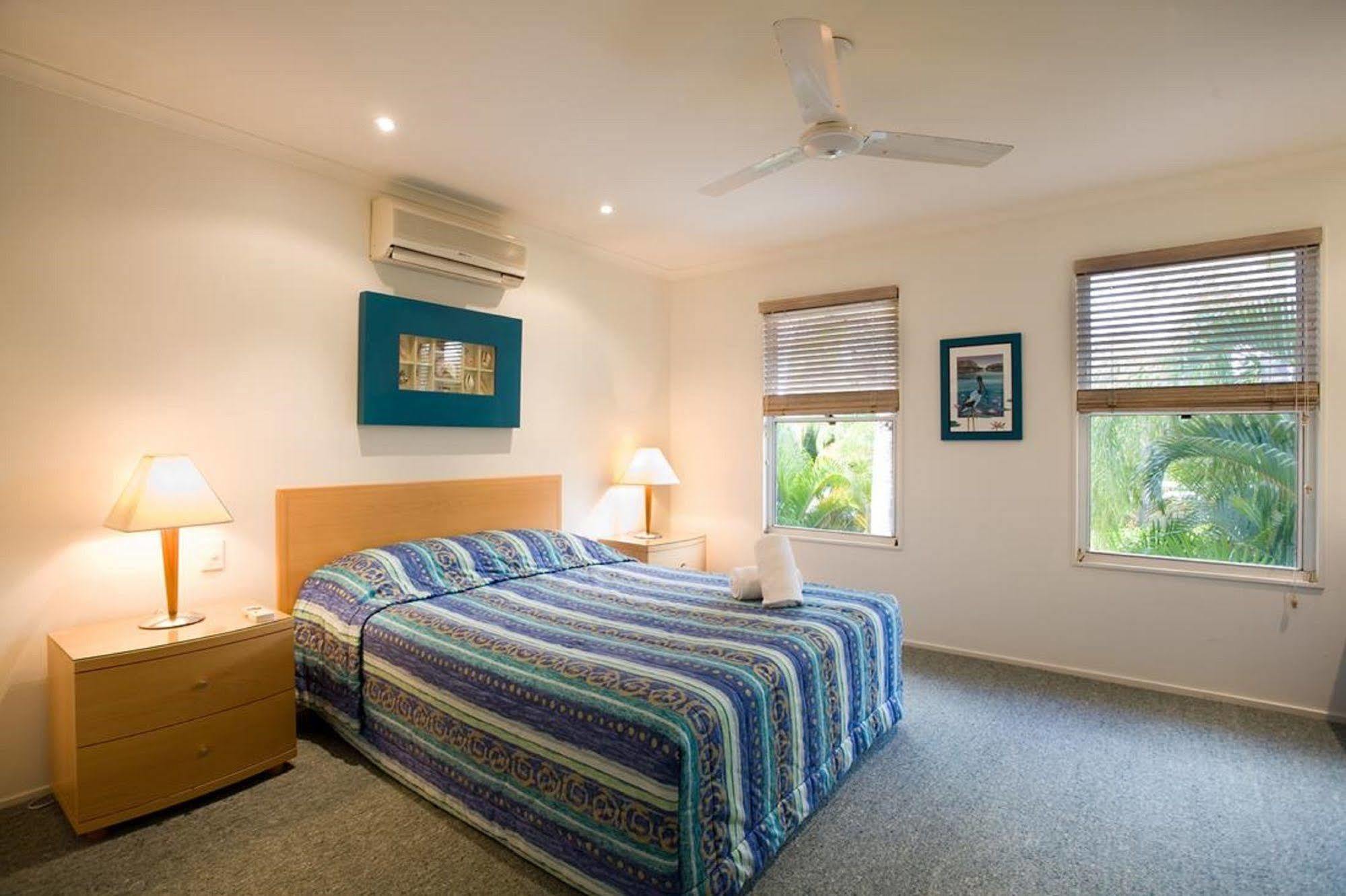Skippers Cove Waterfront Resort Noosaville Bagian luar foto