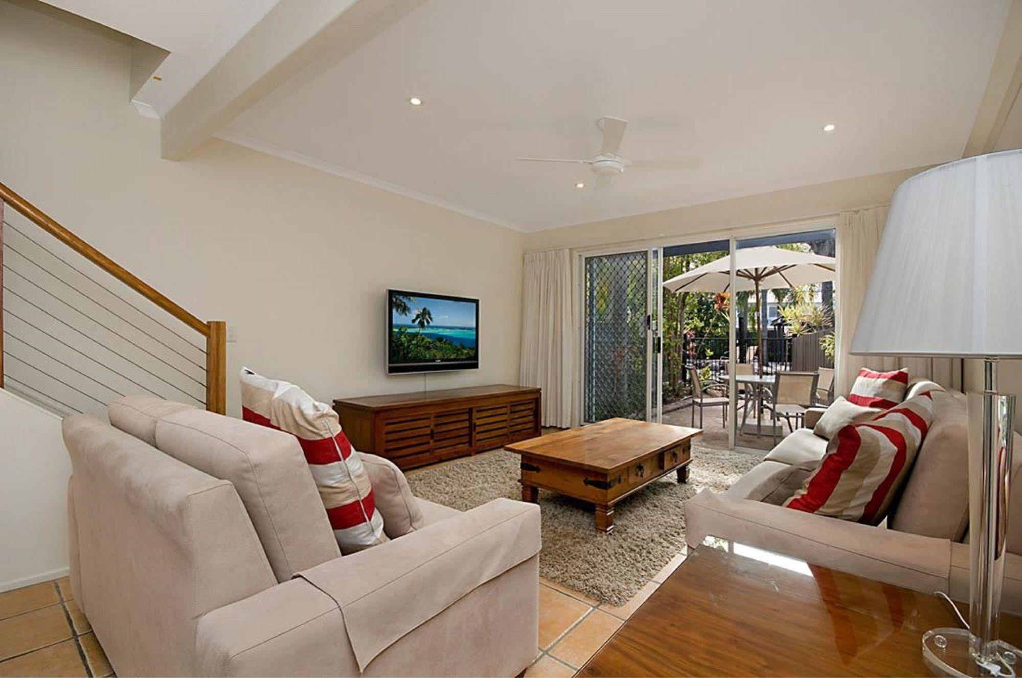 Skippers Cove Waterfront Resort Noosaville Bagian luar foto